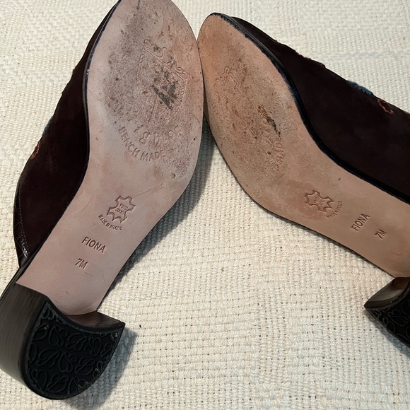 Brighton Fiona Embroidered Clogs - Picture 5 of 6